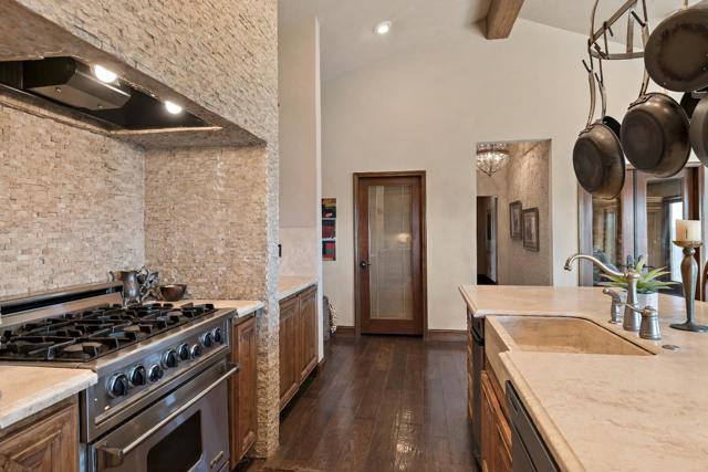 19375 Montevina Road, Los Gatos CA: https://media.crmls.org/mediaz/ab833da4-7341-4916-94d0-13b85a7e60f9.jpg