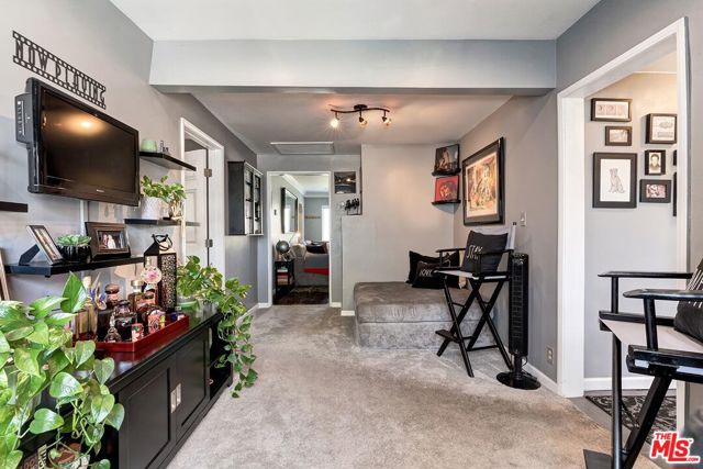 4844 W 94th Street, Inglewood CA: https://media.crmls.org/mediaz/ab838ba7-67d3-4aad-ae4b-8ca061a6f232.jpg