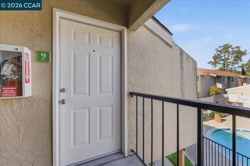 4740 Appian Way #9