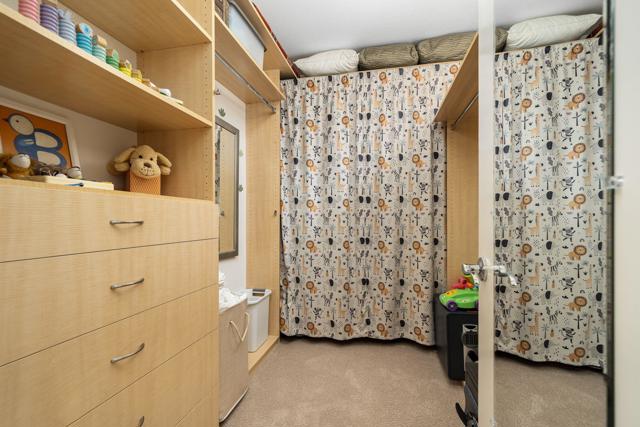 Walk in/Nursery