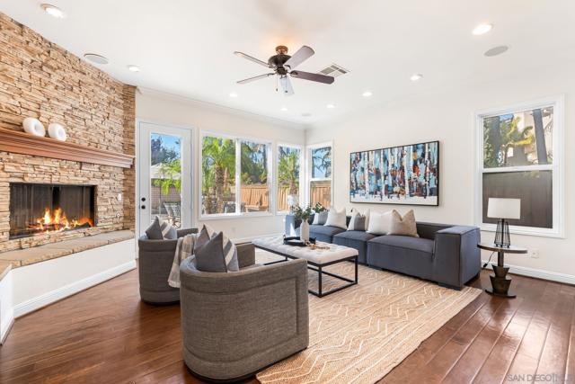 10616 Gingerwood Cove, San Diego CA: https://media.crmls.org/mediaz/ab8512e6-2eaf-4427-a0c0-5a53dad9fe76.jpg