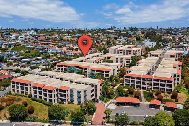 2510 Clairemont Dr, San Diego CA: https://media.crmls.org/mediaz/ab85413e-a612-4c69-ae71-0495816c04ae.jpg