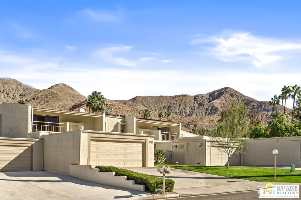 3522 E Bogert Trail