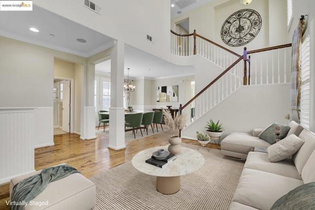2743 Cathedral Cir, Brentwood CA: https://media.crmls.org/mediaz/ab875967-50e8-4fee-b76c-4251b9f4025f.jpg