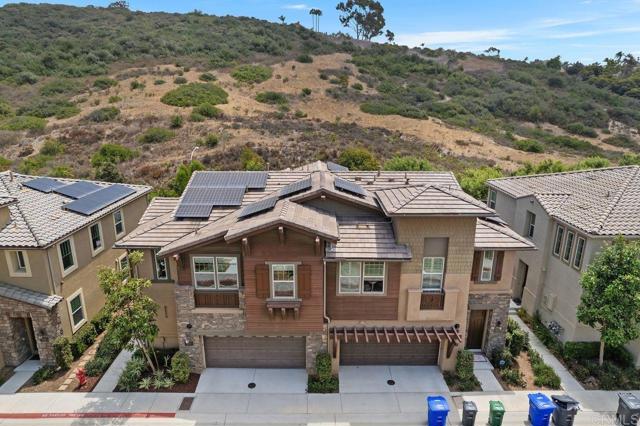 3157 Salina rd, Carlsbad CA: https://media.crmls.org/mediaz/ab87c7ef-80b9-4f94-a1ca-e2f738c228d9.jpg