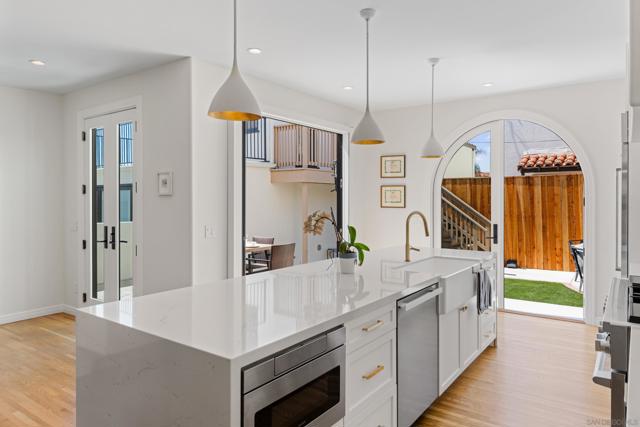 4374 Adams Ave, San Diego CA: https://media.crmls.org/mediaz/ab87cde6-fb9f-4616-a691-b2cfc4015888.jpg