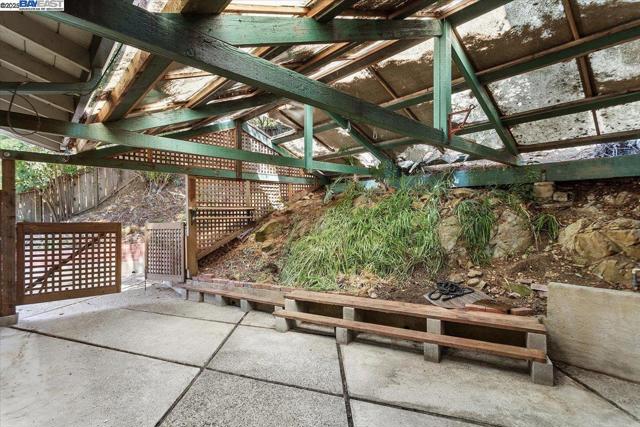 3491 Middleton Ave, Castro Valley CA: https://media.crmls.org/mediaz/ab88070a-e57f-4861-991a-3858956bdfb9.jpg