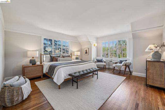 Image 33 of 59 For 4201 Lakeshore Ave