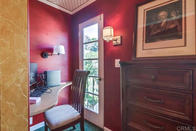 Detail Gallery Image 39 of 73 For 3014 Xenophon St, Point Loma,  CA 92106 - 5 Beds | 3 Baths