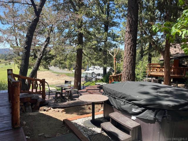 43133 Sheephorn Rd, Big Bear CA: https://media.crmls.org/mediaz/ab898216-4b5e-4def-b6c3-1d4794af02e6.jpg