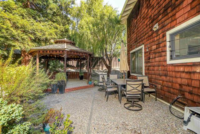 311 Andros Dr, San Ramon CA: https://media.crmls.org/mediaz/ab899d85-c342-4ebe-b3bc-4ad83535d719.jpg