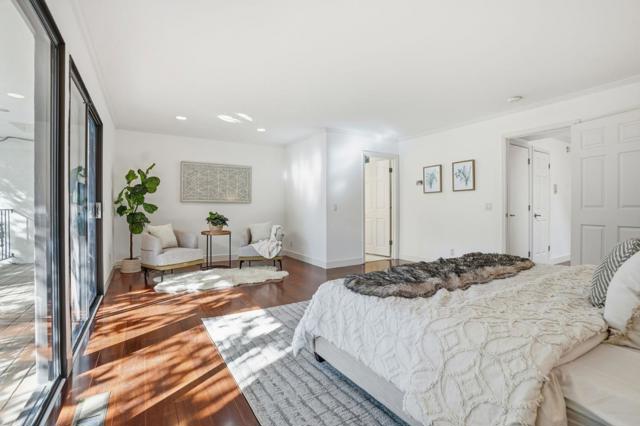 1621 Stone Pine Lane, Menlo Park CA: https://media.crmls.org/mediaz/ab8a1d9d-af40-476d-9a61-455f7befefe9.jpg