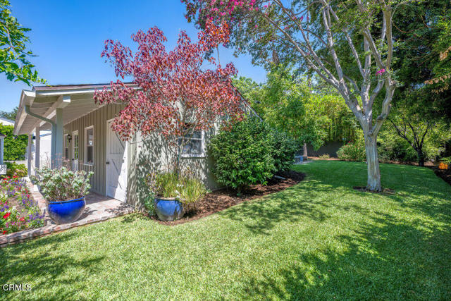 41 E Bonita Avenue, Sierra Madre CA: https://media.crmls.org/mediaz/ab8a4275-e854-4bef-a39e-5a3f0701385b.jpg