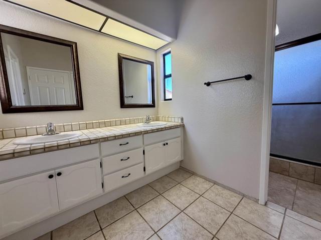 2237 Eucalyptus Ave, Escondido CA: https://media.crmls.org/mediaz/ab8aa89c-174e-4897-bfc9-990f1553b01a.jpg