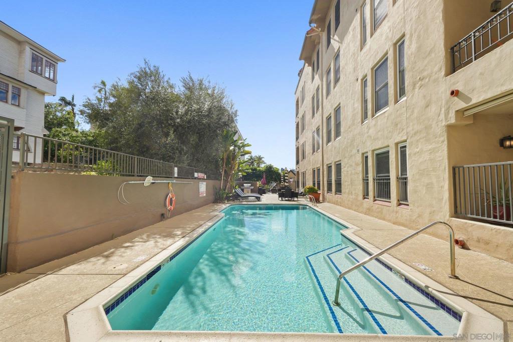 2445 Brant St - photo 6