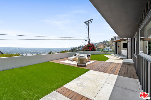 8021 Floral Avenue, Los Angeles CA: https://media.crmls.org/mediaz/ab8c0a39-ec9a-4da7-af6c-4208a40c41f2.jpg