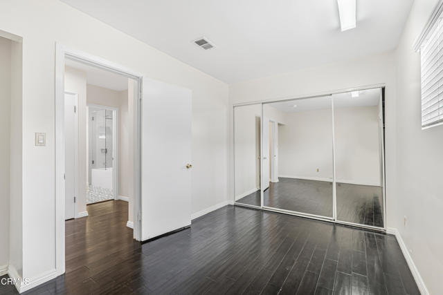 Detail Gallery Image 18 of 37 For 15233 Camarillo St, Sherman Oaks,  CA 91403 - 5 Beds | 4 Baths
