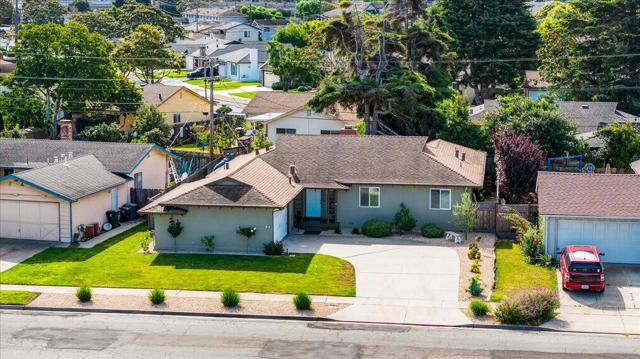 877 San Simeon Drive, Salinas CA: https://media.crmls.org/mediaz/ab8d1af8-4359-4222-b604-28e65c0cfa8c.jpg