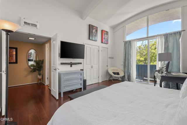 4804 La Villa Marina, Marina del Rey CA: https://media.crmls.org/mediaz/ab8d4885-f6f1-4da5-8de6-84eb65c0dc52.jpg