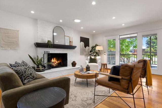 934 Hickory Way, Fremont CA: https://media.crmls.org/mediaz/ab8e23c8-97e4-406d-8029-a83a8da0847d.jpg