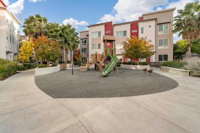 308 Flinder Place, San Jose CA: https://media.crmls.org/mediaz/ab8e7c25-27d7-4193-abcd-d8f44875518e.jpg