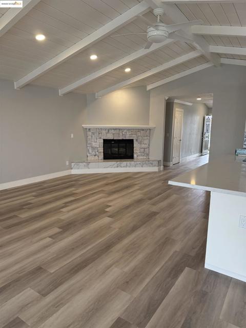 5681 Starboard Dr, Discovery Bay CA: https://media.crmls.org/mediaz/ab8e8edd-e5cf-4263-8127-427b43f331e1.jpg