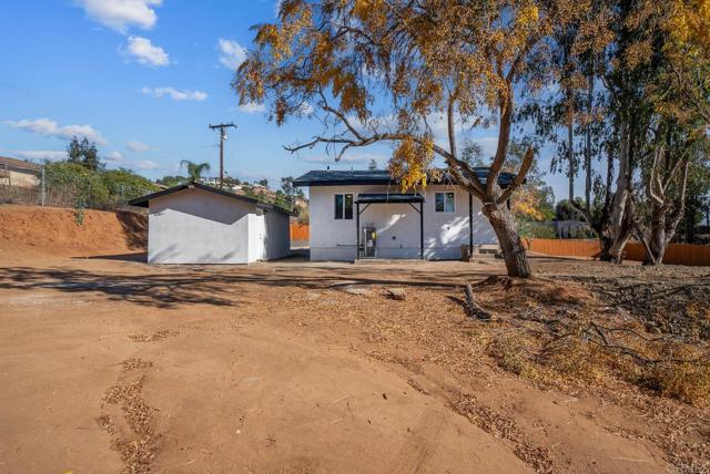 Image 39 of 51 For 11564 Manzanita Road