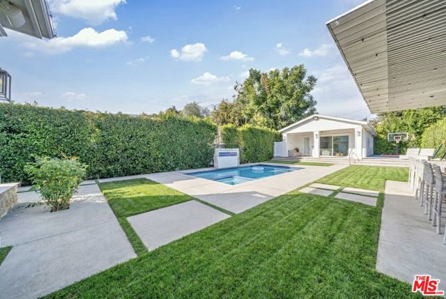 12345 Huston Street, Valley Village CA: https://media.crmls.org/mediaz/ab8f836c-03e5-4f06-94a9-48ae2a19d62a.jpg