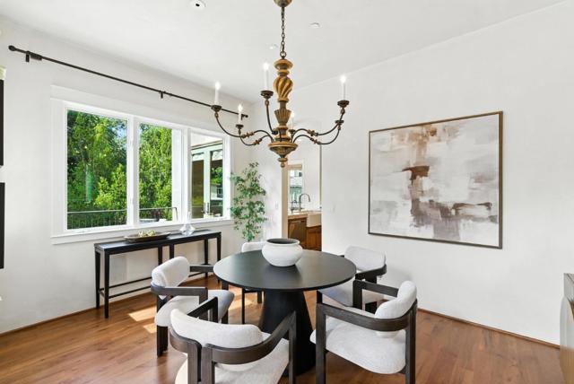 45 Sneckner Court, Menlo Park CA: https://media.crmls.org/mediaz/ab90474e-0d5e-4602-839a-47edf3b7231b.jpg