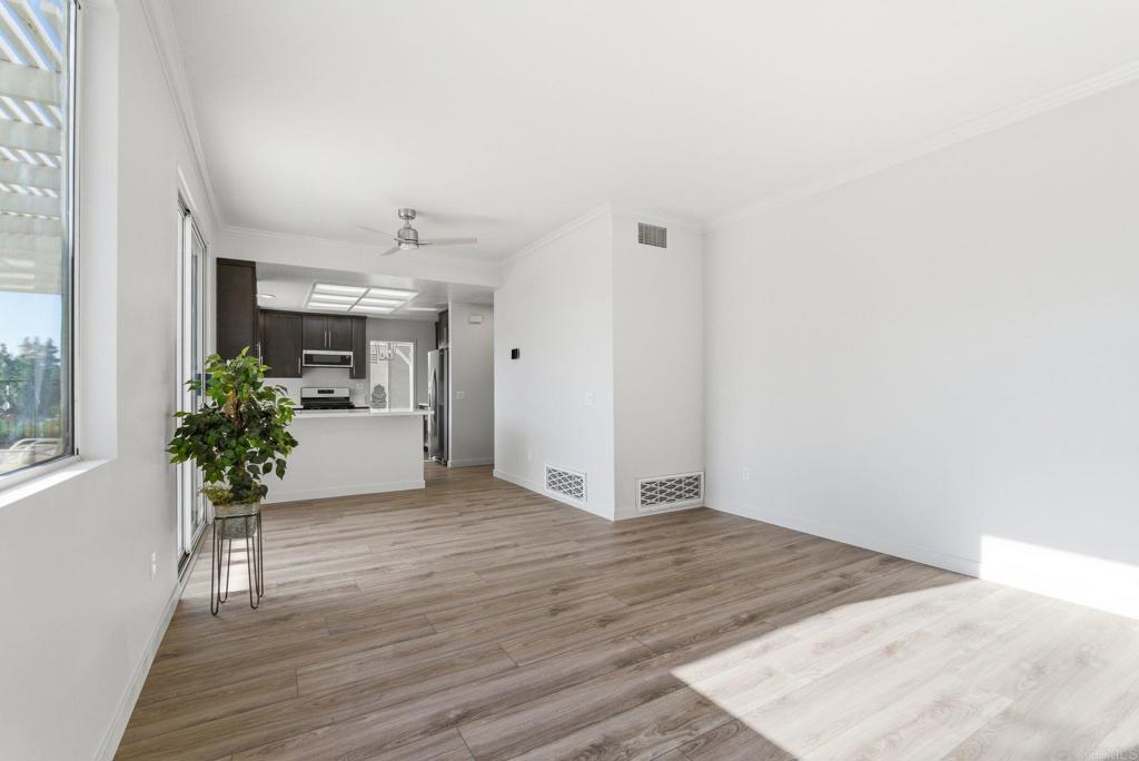 12327 Cornwallis Square - photo 9