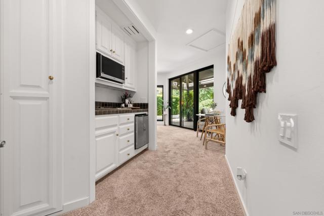 32676 Taspa Ct, Pauma Valley CA: https://media.crmls.org/mediaz/ab9107a8-4551-4ea9-9039-ea714c42e83e.jpg