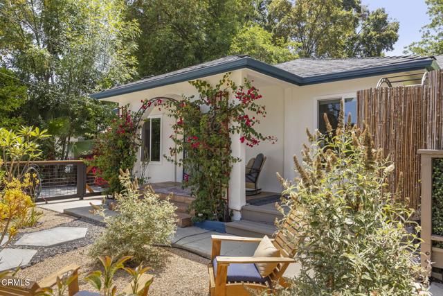 301 Park Road, Ojai CA: https://media.crmls.org/mediaz/ab929f28-fb47-4585-ad32-5d794239b551.jpg