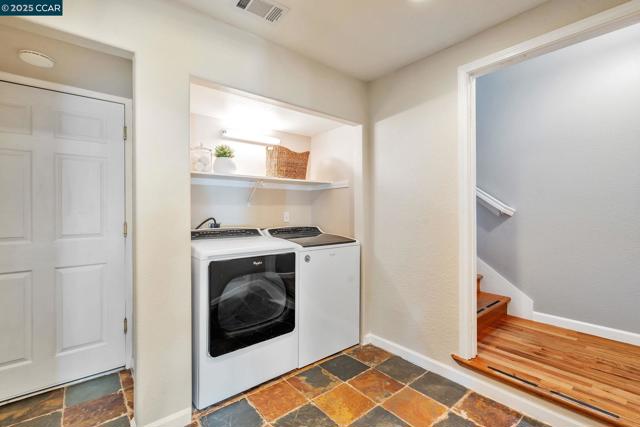 300 Saint Augustine Ct, Benicia CA: https://media.crmls.org/mediaz/ab92c086-5da2-4f67-8aa8-78a00b6b2737.jpg