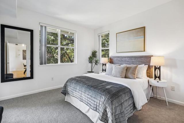 1982 W Bayshore Road, East Palo Alto CA: https://media.crmls.org/mediaz/ab932e58-4bec-4828-943b-28f24bb1dbee.jpg