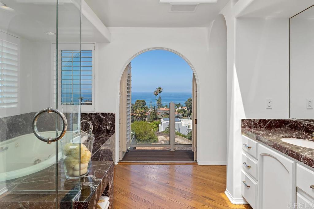1420 La Jolla Knoll - photo 18