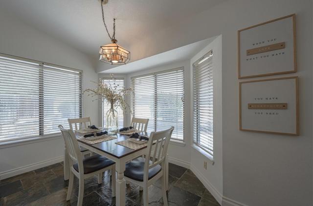 46480 Pine Meadow Place, King City CA: https://media.crmls.org/mediaz/ab93e7ec-68ef-4856-b982-6644bc802113.jpg