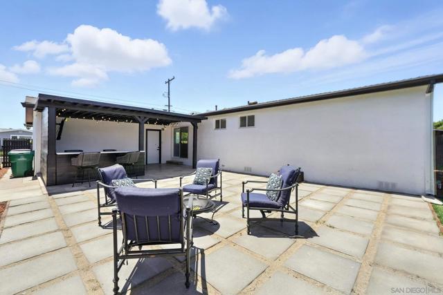 7114 Astoria St, San Diego CA: https://media.crmls.org/mediaz/ab9439e1-1a96-49b9-b98c-138937272632.jpg