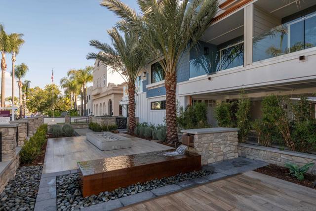 551 Orange Ave, Coronado CA: https://media.crmls.org/mediaz/ab946d99-b12e-4621-aa5c-c474f481d5f5.jpg