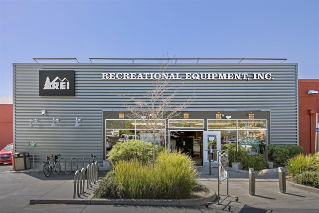 Image 40 of 49 For 1447 Kains Ave