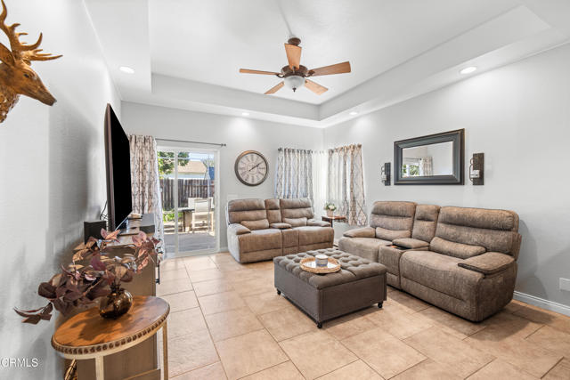Detail Gallery Image 17 of 28 For 1420 Joliet Pl, Oxnard,  CA 93030 - 4 Beds | 2 Baths
