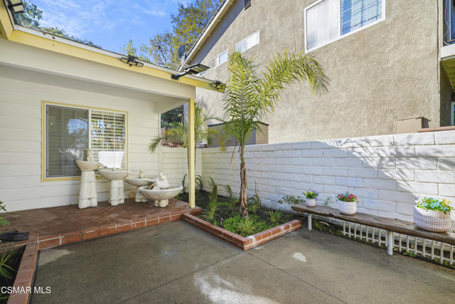 29148 Hillrise Drive, Agoura Hills CA: https://media.crmls.org/mediaz/ab9569c0-cc3c-445b-b4a8-acb6fd492a0c.jpg