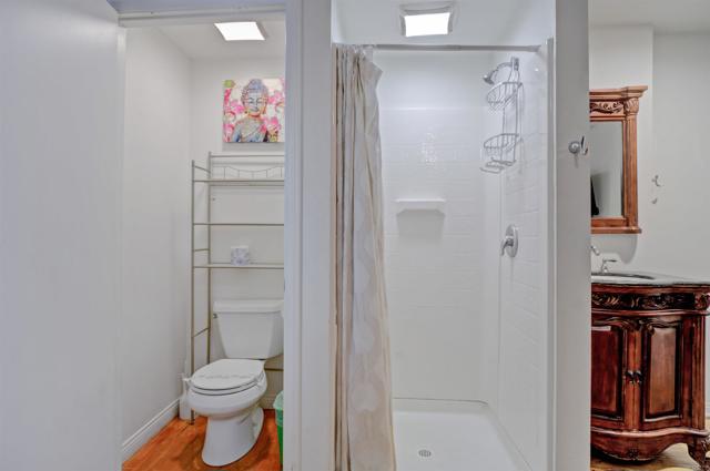Detail Gallery Image 3 of 3 For 3715 Mission Bld #11,  –,  CA 92109 - 1 Beds | 1 Baths
