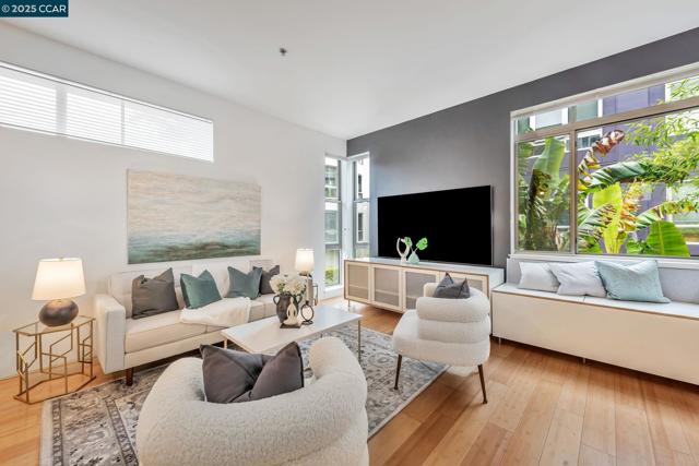 1231 Pine St, Oakland CA: https://media.crmls.org/mediaz/ab96a2cf-f3e9-4ae1-b72b-cceca9bdc5f3.jpg