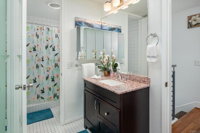 3750 Bayside Walk # 6, San Diego, California 92109, 2 Bedrooms Bedrooms, ,2 BathroomsBathrooms,Residential Lease,For Rent,3750 Bayside Walk # 6,CRPTP2407051