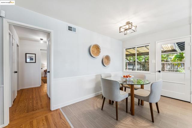 3129 Deseret Dr, Richmond CA: https://media.crmls.org/mediaz/ab970580-860f-4834-b510-5a7e45934149.jpg