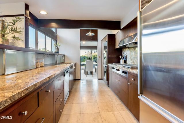 Detail Gallery Image 16 of 67 For 1345 Carnarvon Dr, Pasadena,  CA 91103 - 2 Beds | 2 Baths