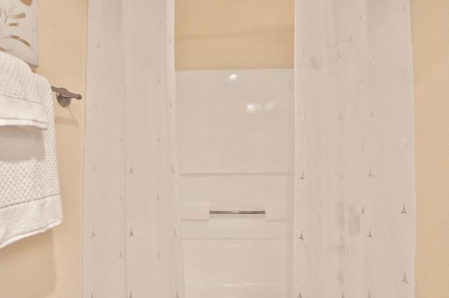 Image 15 of 30 For 880 Catkin Court