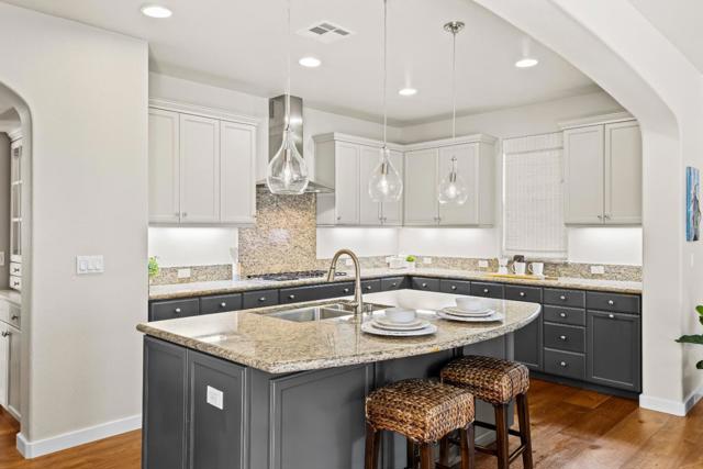 2846 Roundstone Drive, Gilroy CA: https://media.crmls.org/mediaz/ab980807-434c-4622-964b-e2de5dd117a2.jpg