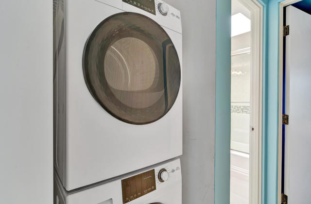 600 E Alexander Way, Palm Springs CA: https://media.crmls.org/mediaz/ab98c50a-632d-478d-bcc1-510d5a5b5186.jpg