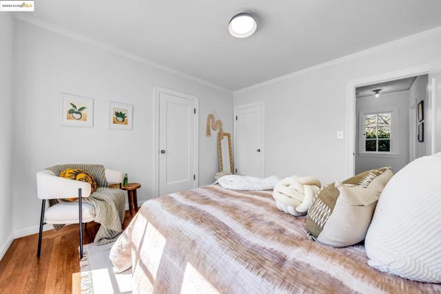 5605 Picardy Dr, Oakland CA: https://media.crmls.org/mediaz/ab990d5d-cf3a-4435-9044-e523ed3d5ec1.jpg